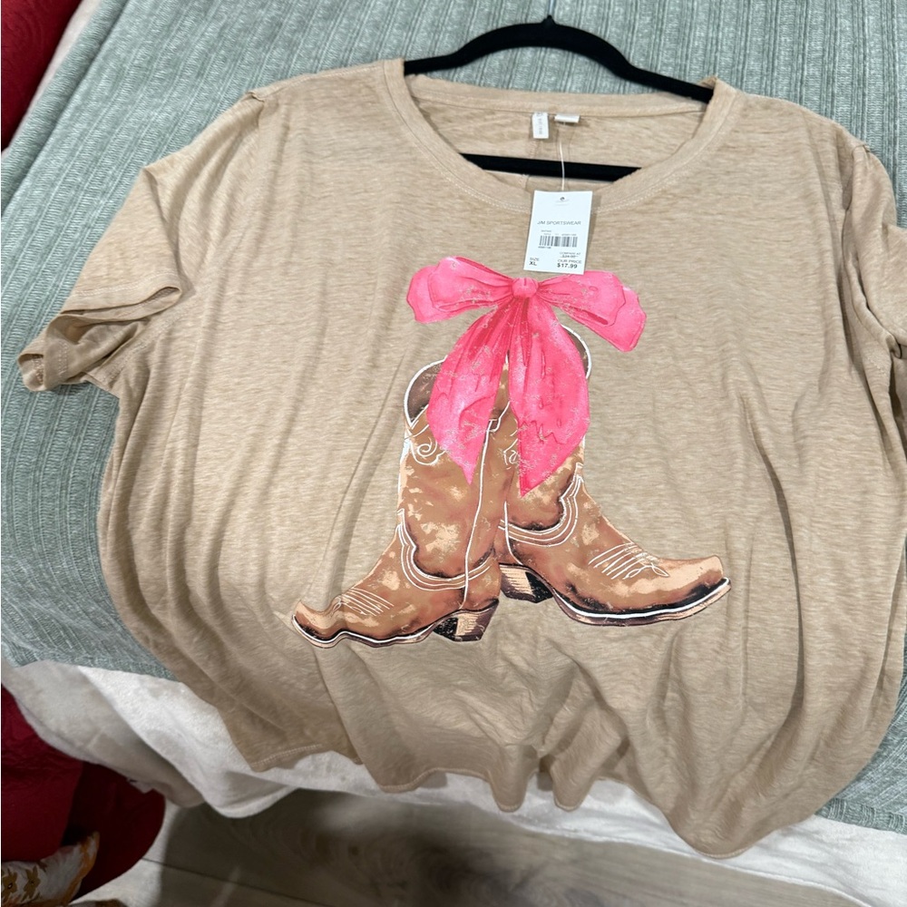 Tan T-Shirt with Cowboy Boots and Pink Bow NWT XL